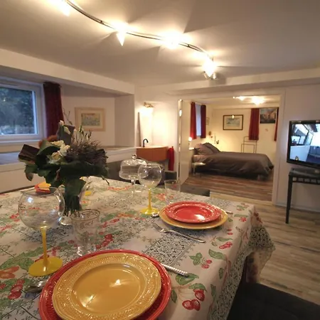 Bed and breakfast Confort Et Calme A *